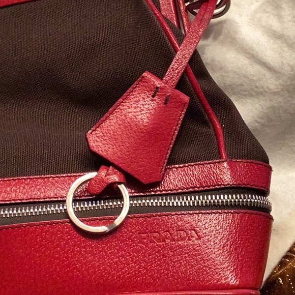 Prada Canada Cerniera doctor bag
